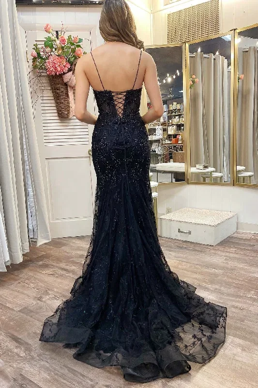 black-appliques-plunge-v-lace-up-trumpet-prom-gown