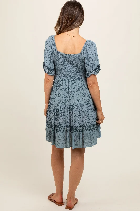 blue-floral-paisley-knot-v-neck-short-sleeve-maternity-dress