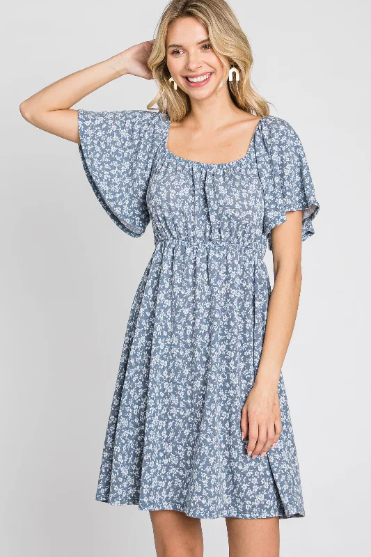 blue-floral-short-sleeve-maternity-dress