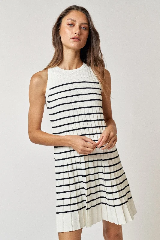 cream-striped-sleeveless-pleated-maternity-mini-dress