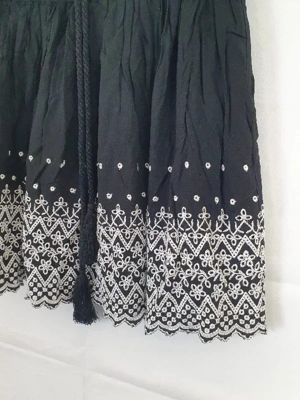 forever-new-boho-monochrome-mini-skirt-size-8-b20-164-ba