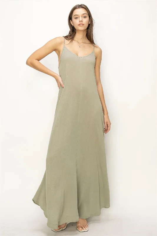 light-olive-lightweight-sleeveless-v-neck-maternity-maxi-dress