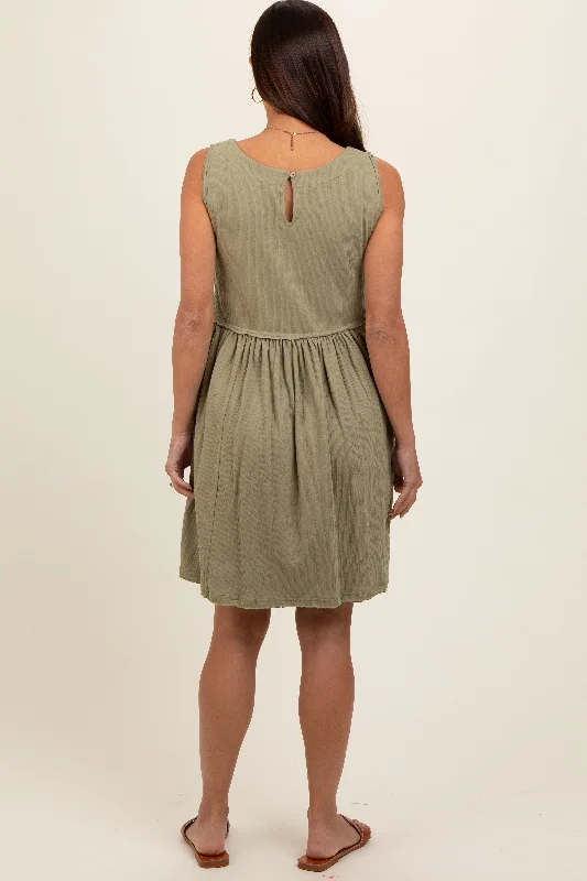 olive-sleeveless-textured-maternity-dress