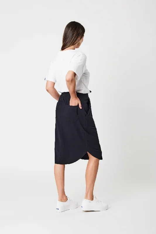 shine-on-label-essentials-midi-skirt