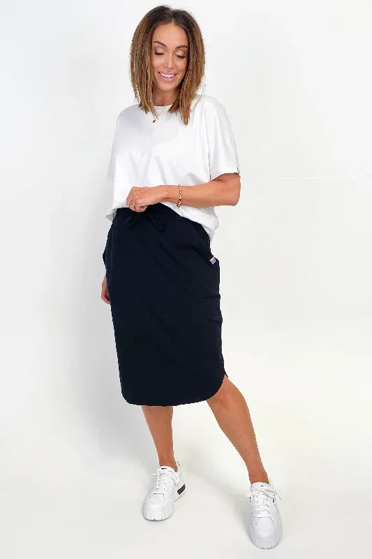 shine-on-label-essentials-midi-skirt