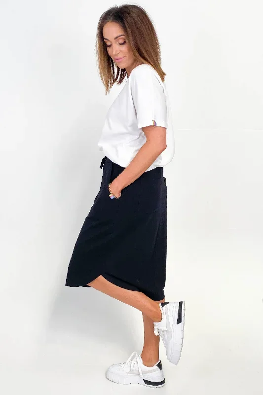 shine-on-label-essentials-midi-skirt